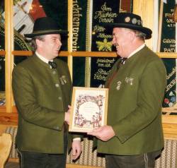 Der neue Vorsitzende Erich Hartl (links) und Ehrenvorstand Ludwig Wanner