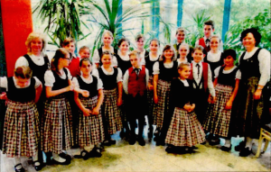 Horibergler Trachtlerkinder